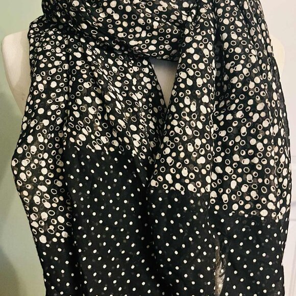 NWT Handmade Polka Dot Scarf by Sana – Classic Black & White Elegance - Picture 8 of 10